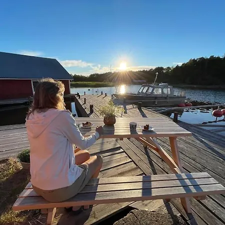 度假居 Bastukleven, I Hamnsundets Skaergards Idyll