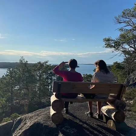 Bastukleven, I Hamnsundets Skaergards Idyll * Saltvik