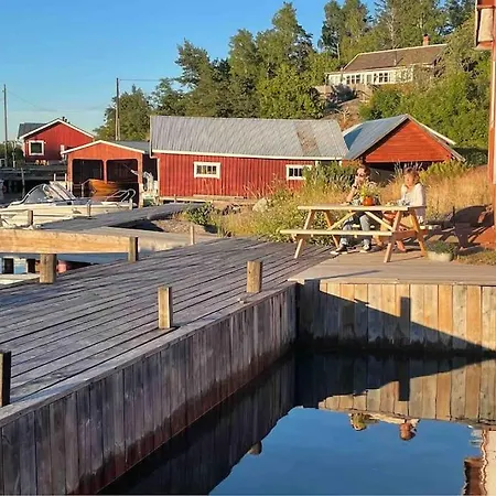 度假居 Bastukleven, I Hamnsundets Skaergards Idyll Saltvik