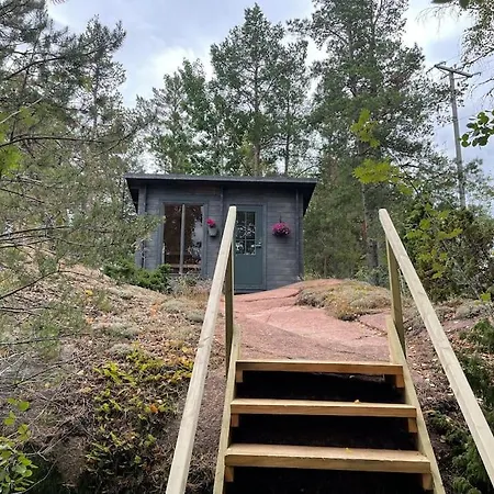 Bastukleven, I Hamnsundets Skaergards Idyll * Saltvik