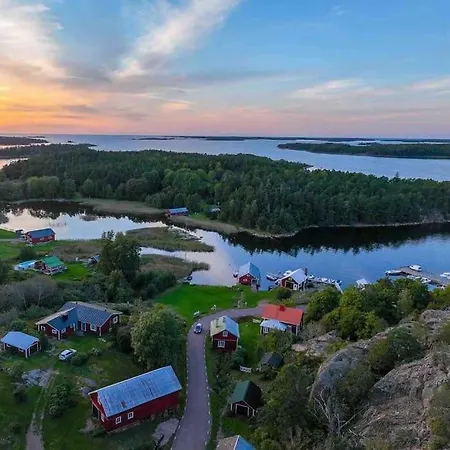 度假居 Bastukleven, I Hamnsundets Skaergards Idyll