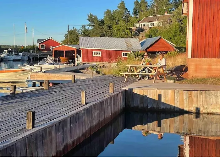 Ferienhaus Bastukleven, I Hamnsundets Skaergards Idyll Saltvik