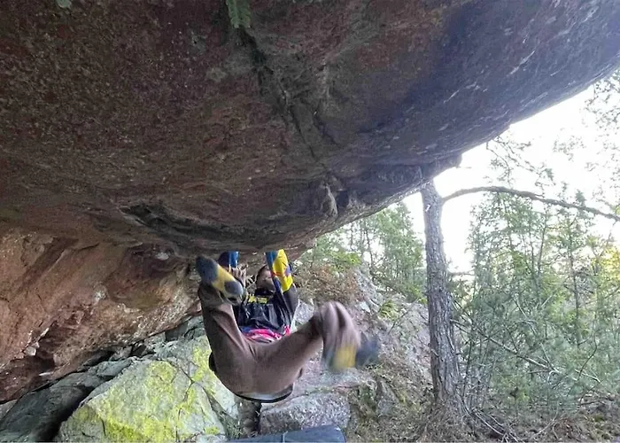 Ferienhaus Bastukleven, I Hamnsundets Skaergards Idyll Saltvik