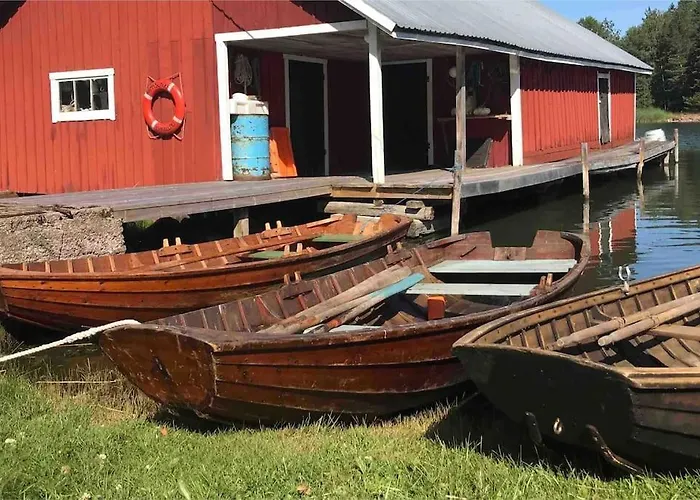 Bastukleven, I Hamnsundets Skaergards Idyll * Saltvik